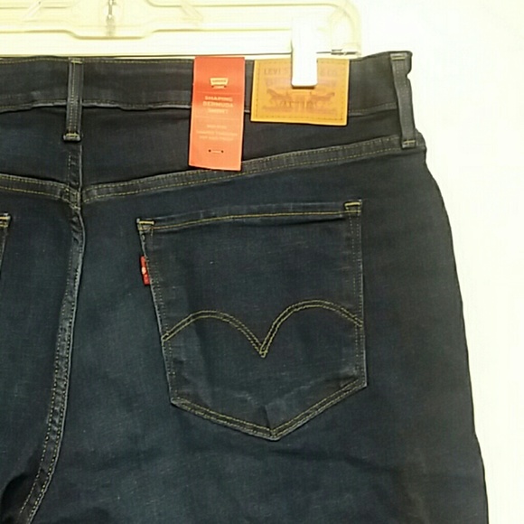 Levi's Short - Picture 5 of 7